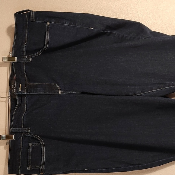 Torrid Cropped Dark Wash Blue Jeans Size 24T - Picture 3 of 10